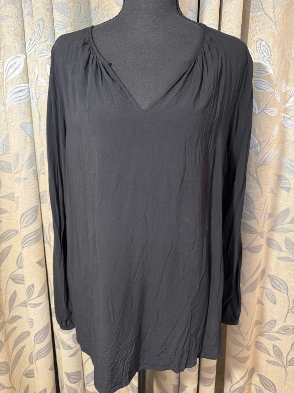 Old Navy Black Women's Blouse